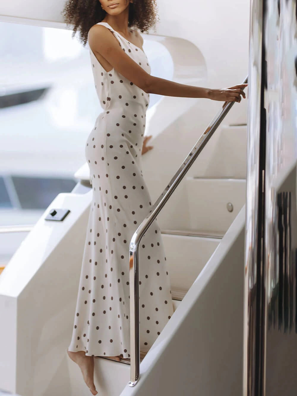 VESTIDO LUNARES
