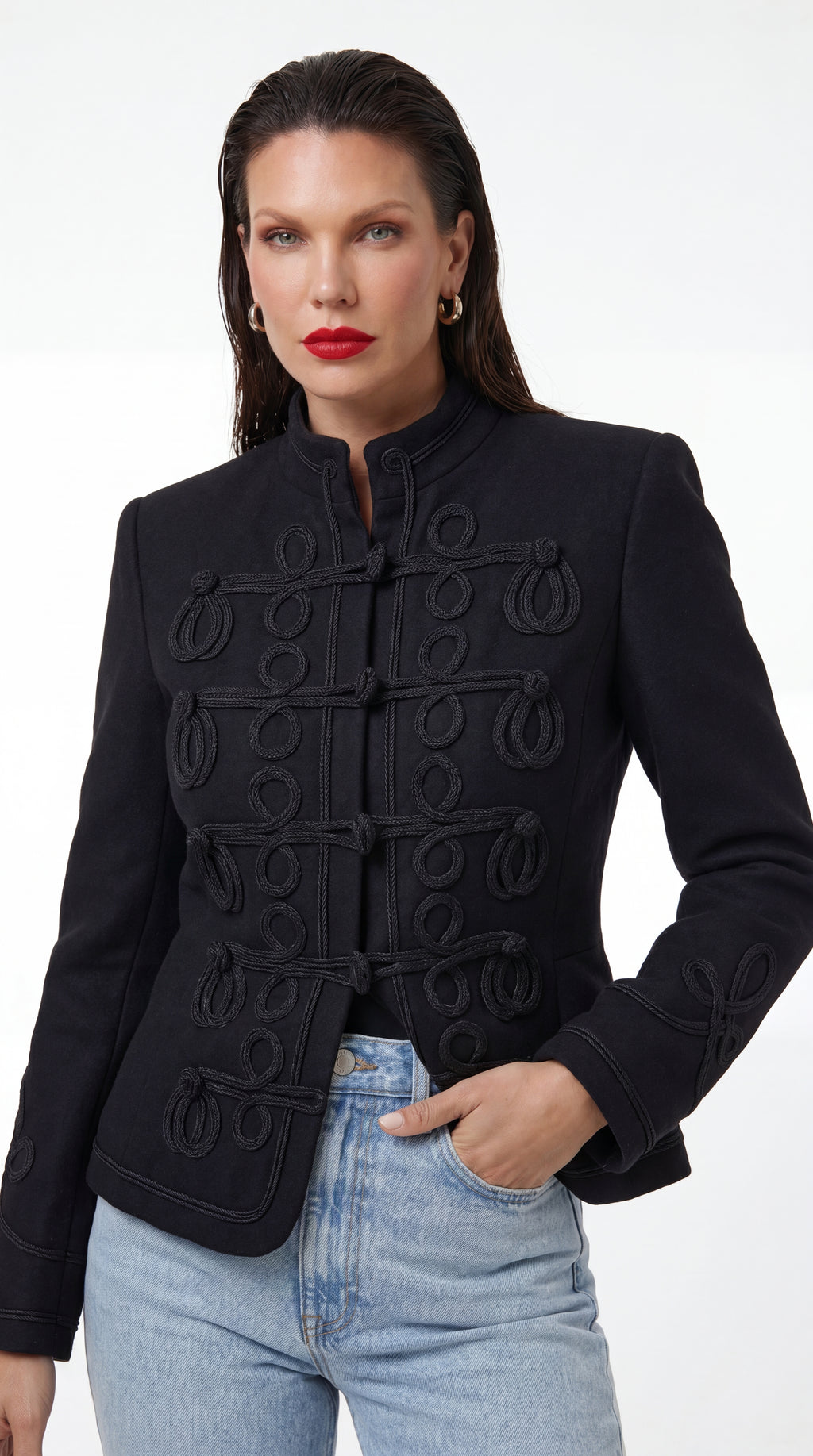 CHAQUETA BORDADOS