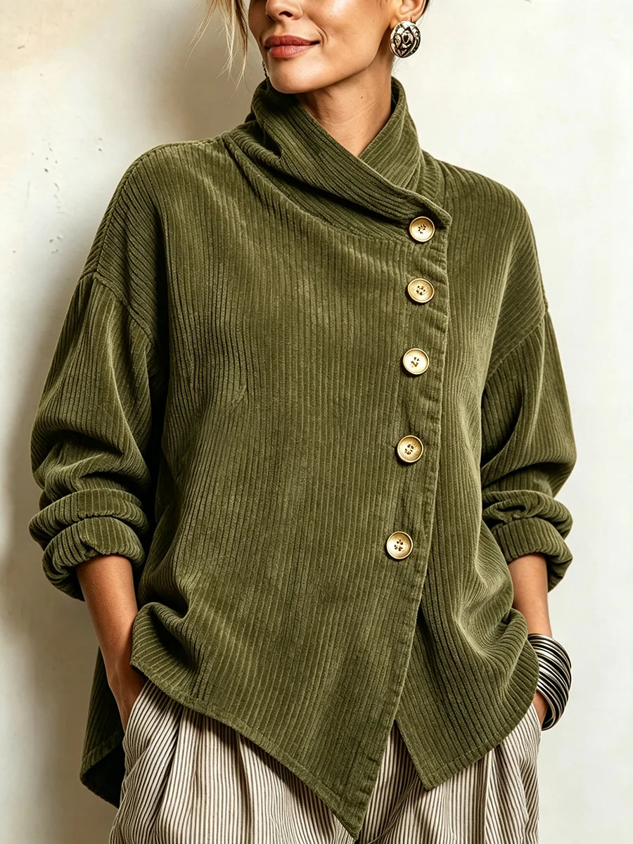Lucía | Camisa de terciopelo acanalado con cuello alto y botones en diagonal, verde oliva